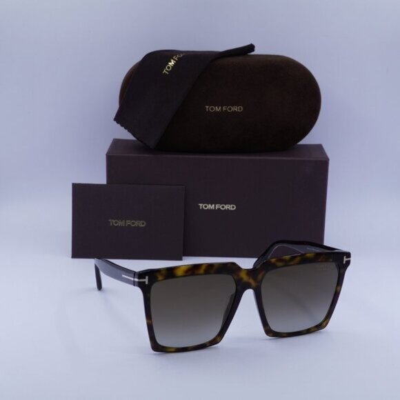 Final Price! Tom Ford Sabrina-02 FT0764 52H Polarized Sunglasses Tom Ford® FT0764 Sabrina-02 Geometric Sunglasses - EuroOptica main image 3